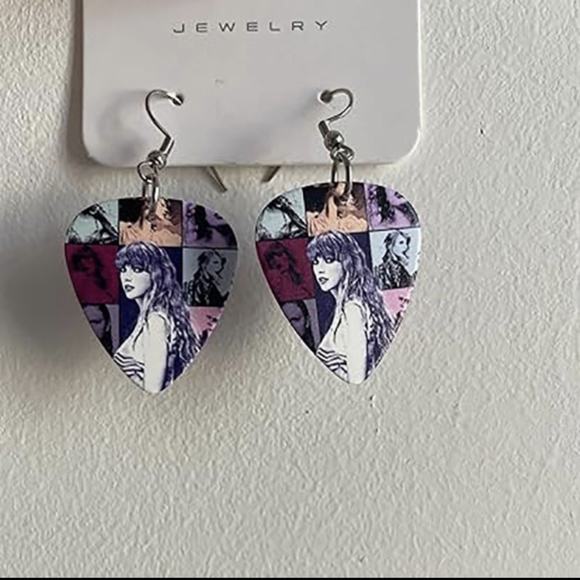 🆕 Taylor Swift Eras Tour Earrings - Picture 5 of 7